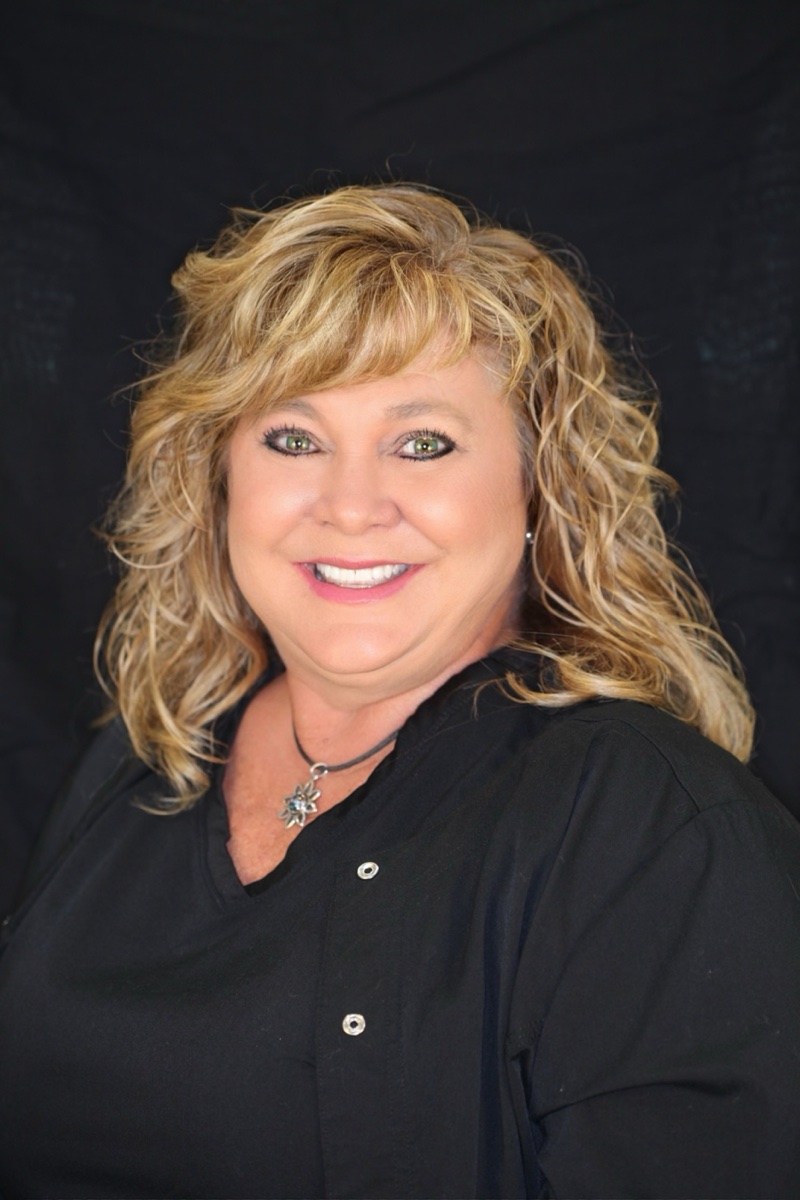 Continuing education lecture to dental professionals